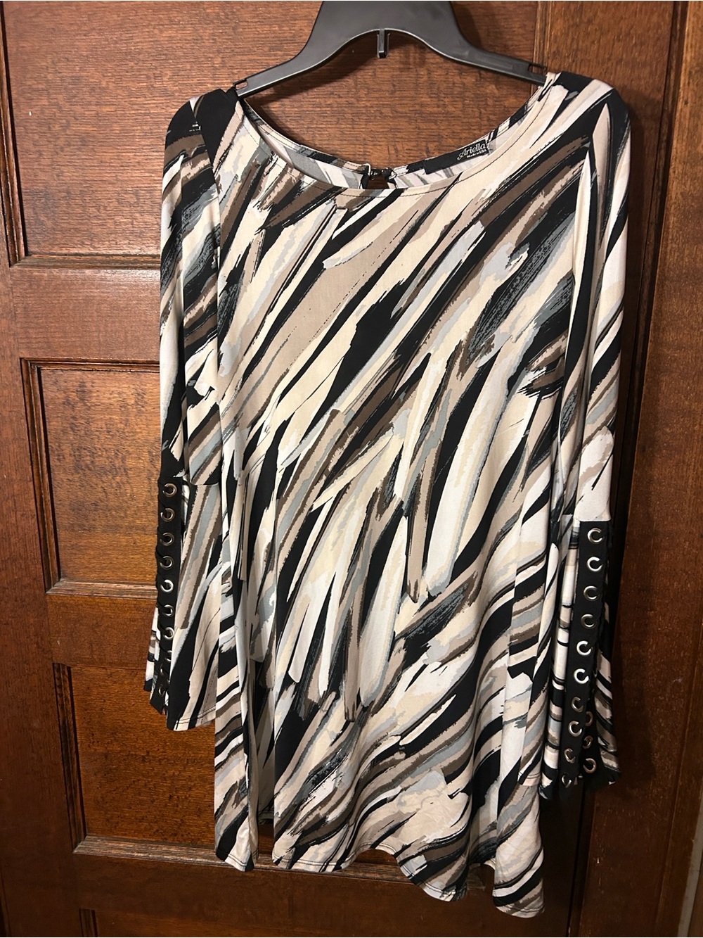 Ariella Black, Cream & Taupe Brushstroke Tunic Blouse W/Lace Up Bell Sleeves M